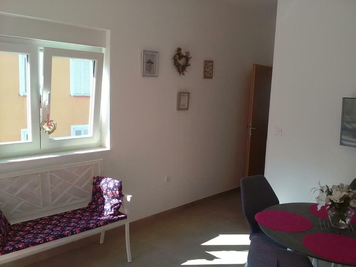 Vila Podvršina1A Rosa Preko Exteriér fotografie