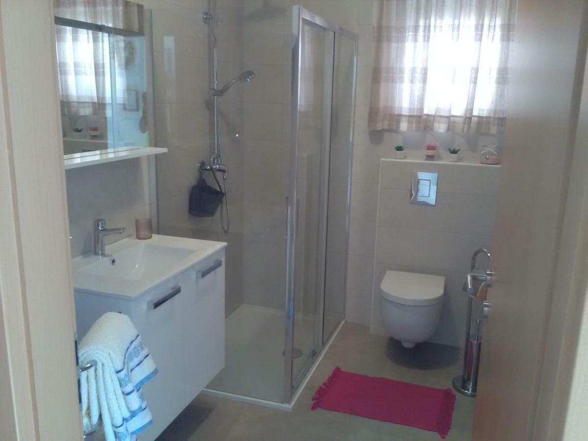 Vila Podvršina1A Rosa Preko Exteriér fotografie